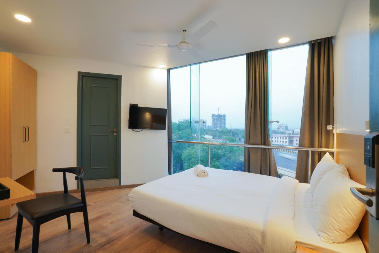 Uptown Hotel Nagpur Esterno foto
