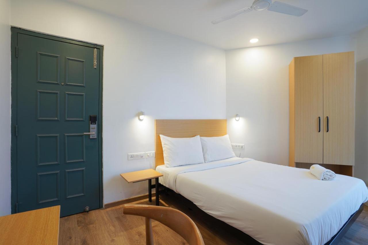 Uptown Hotel Nagpur Esterno foto
