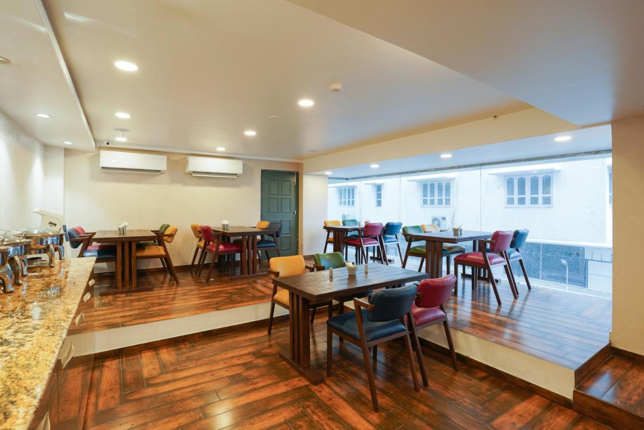 Uptown Hotel Nagpur Esterno foto