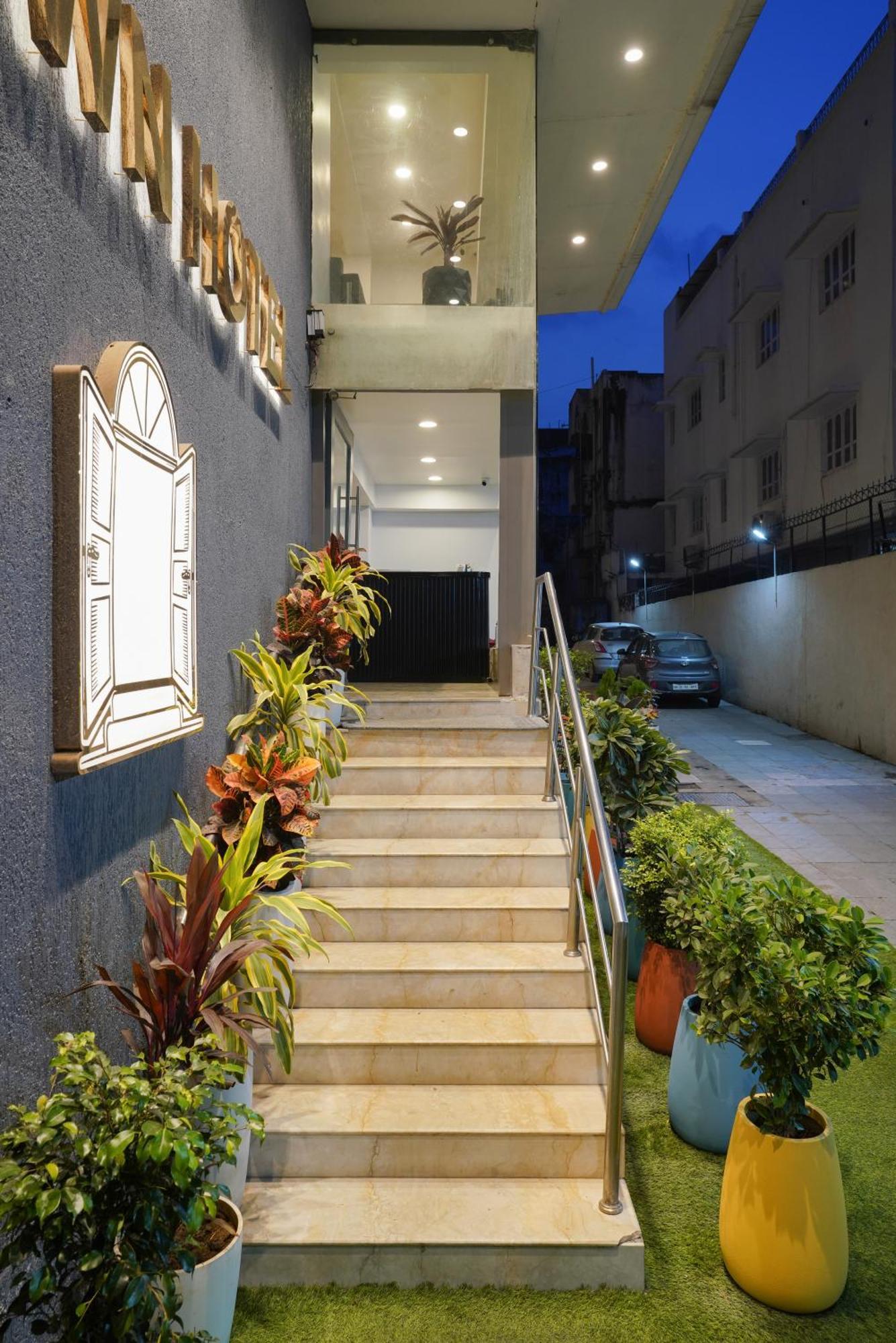 Uptown Hotel Nagpur Esterno foto